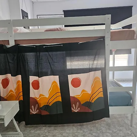 Coliving By Amazzzing Travel Ostello *