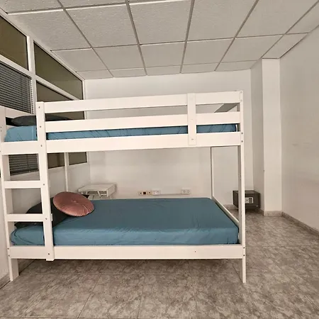 Coliving By Amazzzing Travel Ostello *