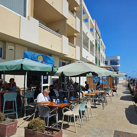 Coliving By Amazzzing Travel Hostel Corralejo