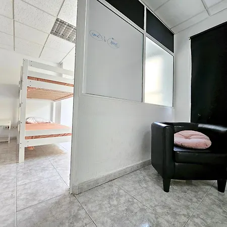 Coliving By Amazzzing Travel Ostello