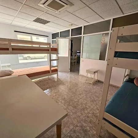 Hostel Coliving By Amazzzing Travel *