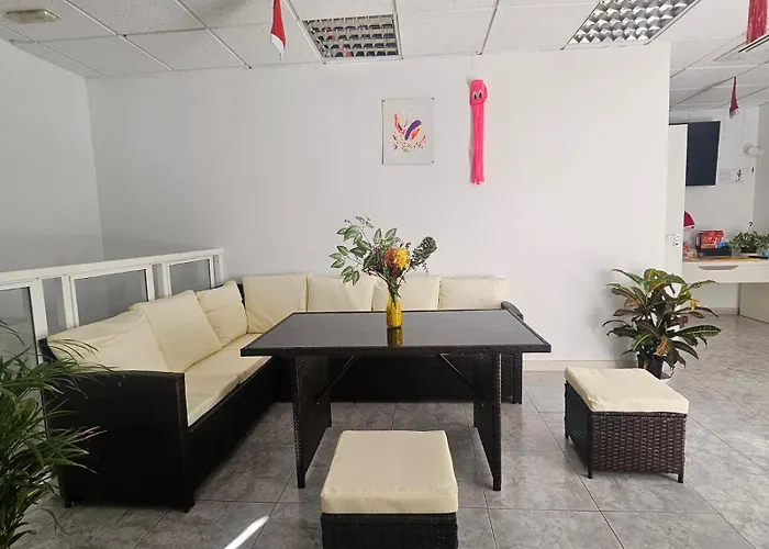 Hostel Coliving By Amazzzing Travel