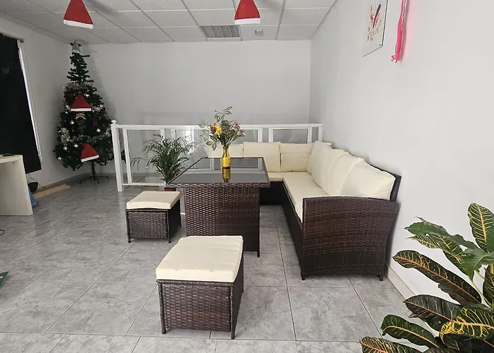 Hostel Coliving By Amazzzing Travel *