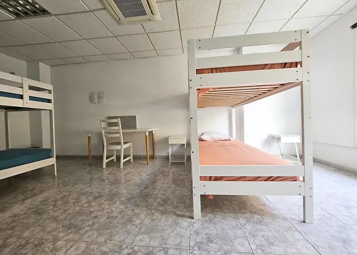 Coliving By Amazzzing Travel *