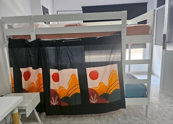 Coliving By Amazzzing Travel Hostel Κοραλέχο